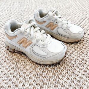New Balance 2002R white vachetta tan toddler' Sneakers 10.5